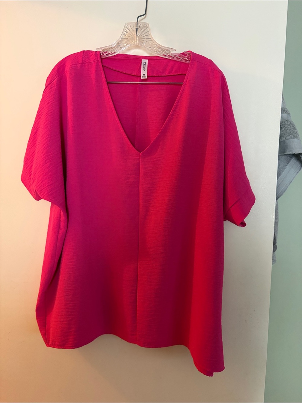 Zenana Outfitters Hot Pink V-Neck Short Sleeve Tunic